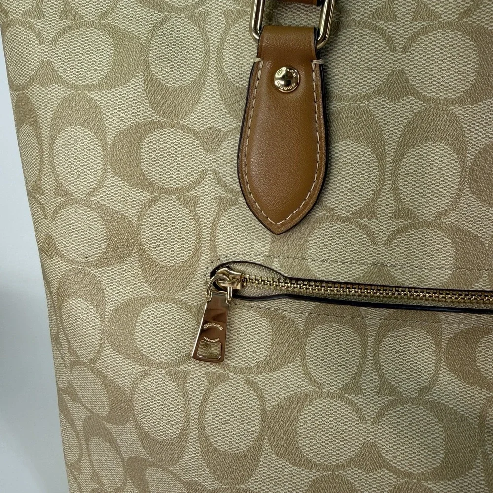 AUTHENTIC Coach Gallery Tote Signature Lt Khaki Chalk Saddle Top Zip Shoulder